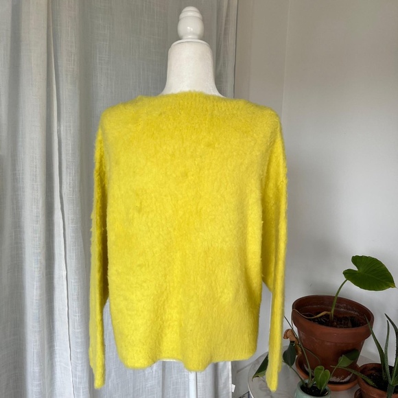 MAEVE BY ANTHROPOLOGIE OVERSIZED V-NECK SWEATER – BRIGHT YELLOW MOHAIR BLEND – S - Picture 4 of 7